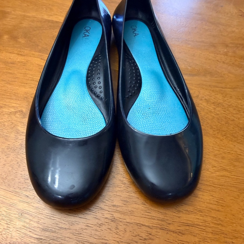 Women's Black Ballet Flats Oka b